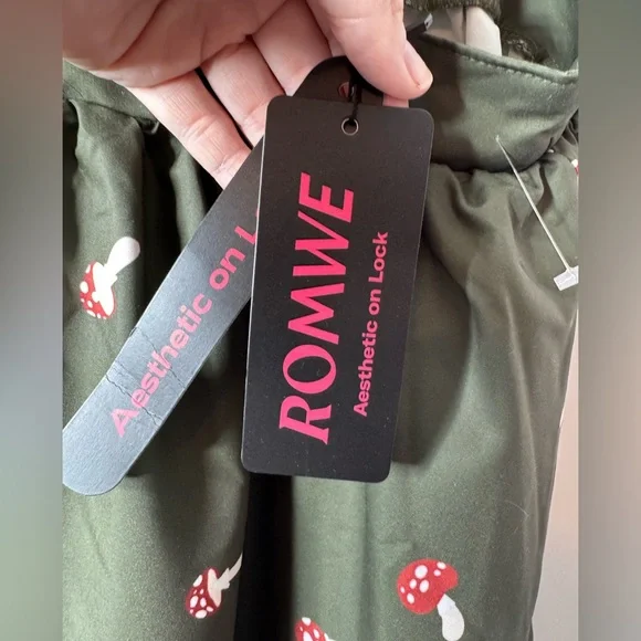 NWT Romwe Fairycore Women's Mushroom Print Overall Dress Without Shirt medium - Picture 4 of 6